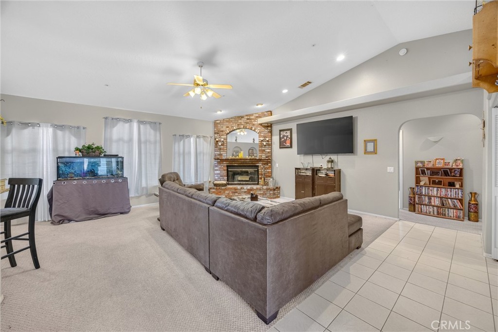 10505 Canyon Property Photo 8