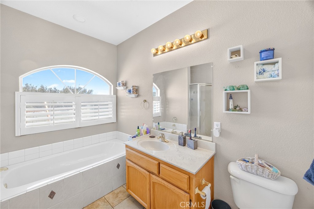 10505 Canyon Property Photo 28