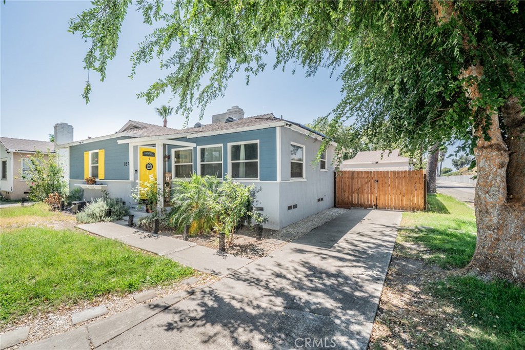 857 W 25th Street Property Photo 2