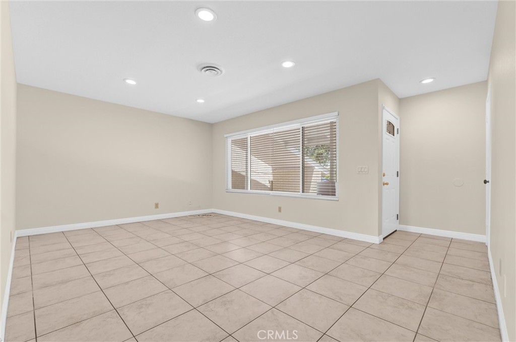 451 Magnolia Circle Property Photo 6