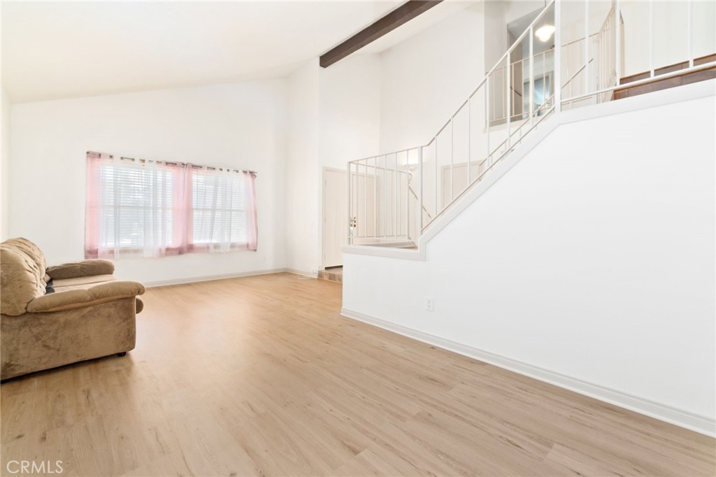 17212 Mariana Property Photo 5