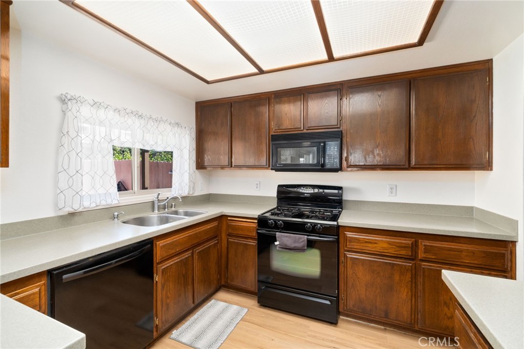 17212 Mariana Property Photo 10