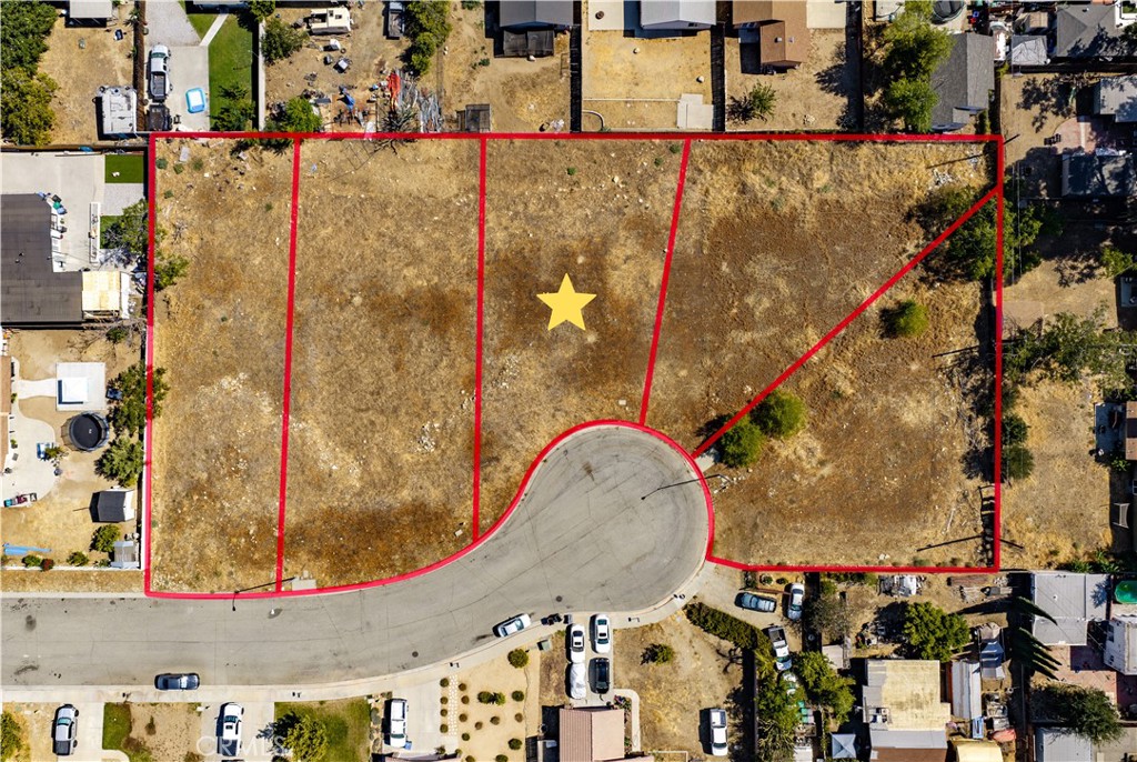 0 King Property Photo 2