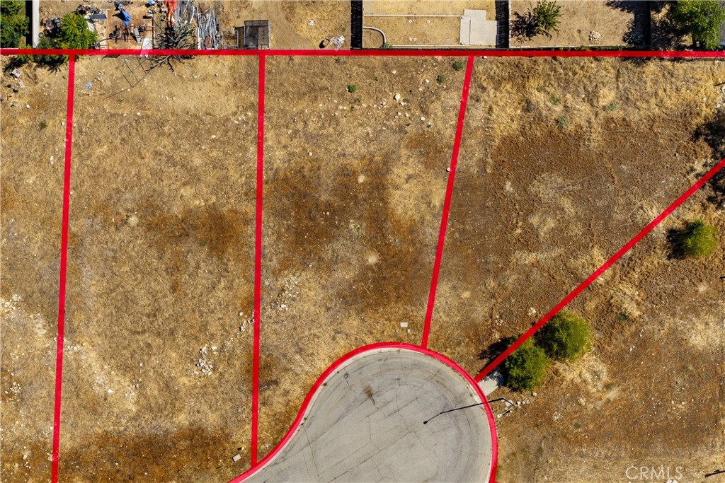 0 King Property Photo 3