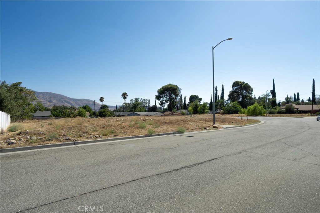 0 King Property Photo 32