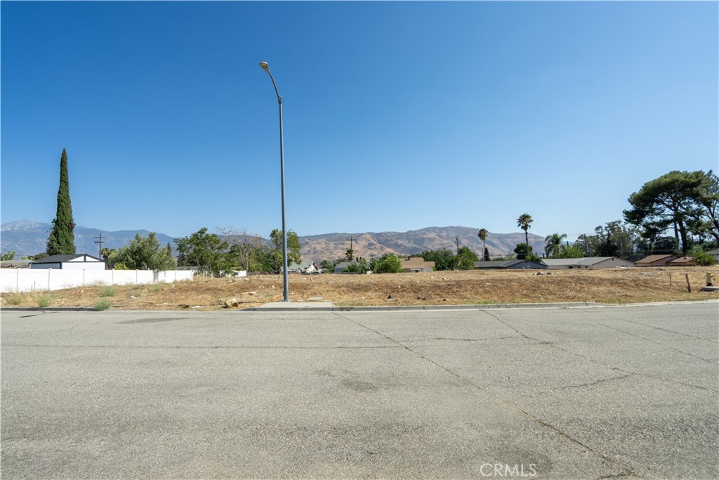 0 King Property Photo 33