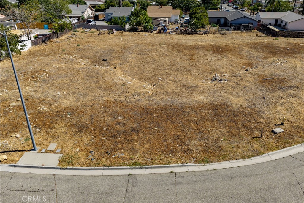 0 King Property Photo 8