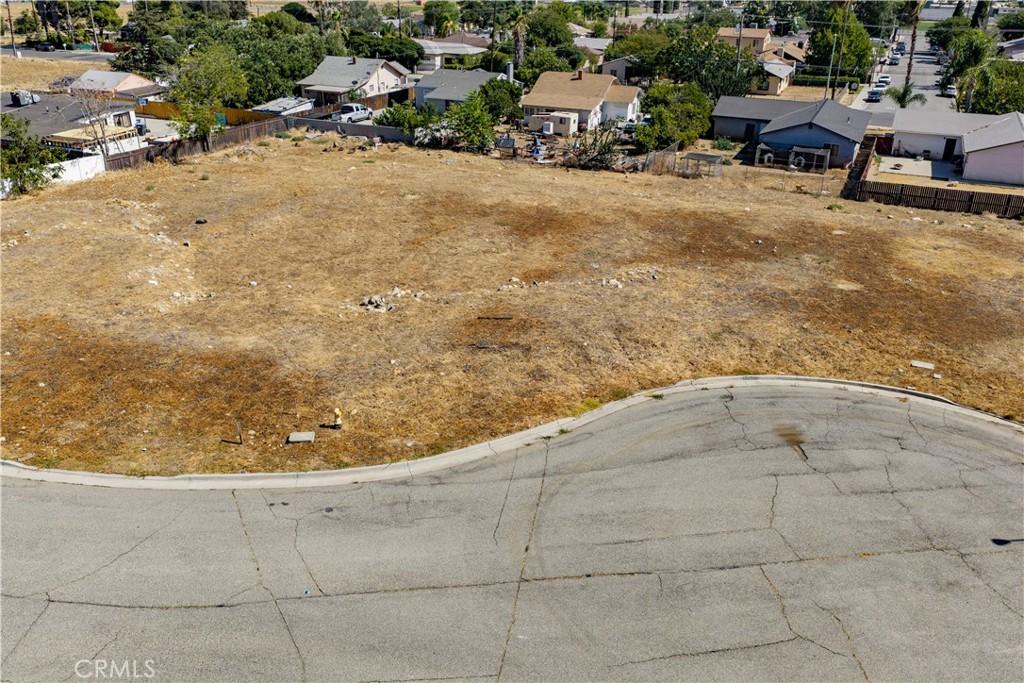 0 King Property Photo 10