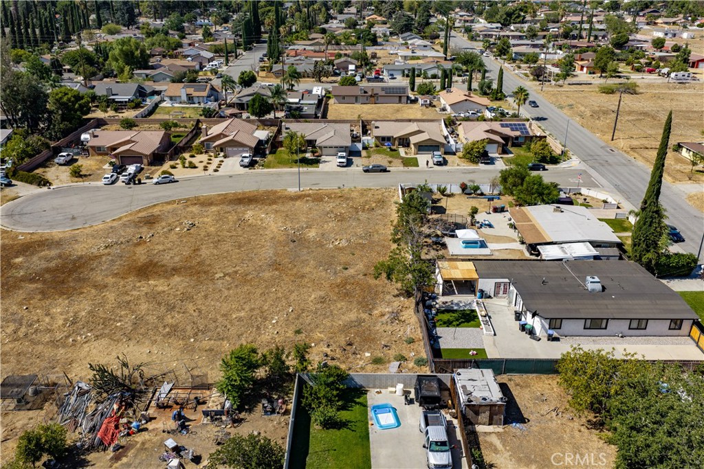 0 King Property Photo 26