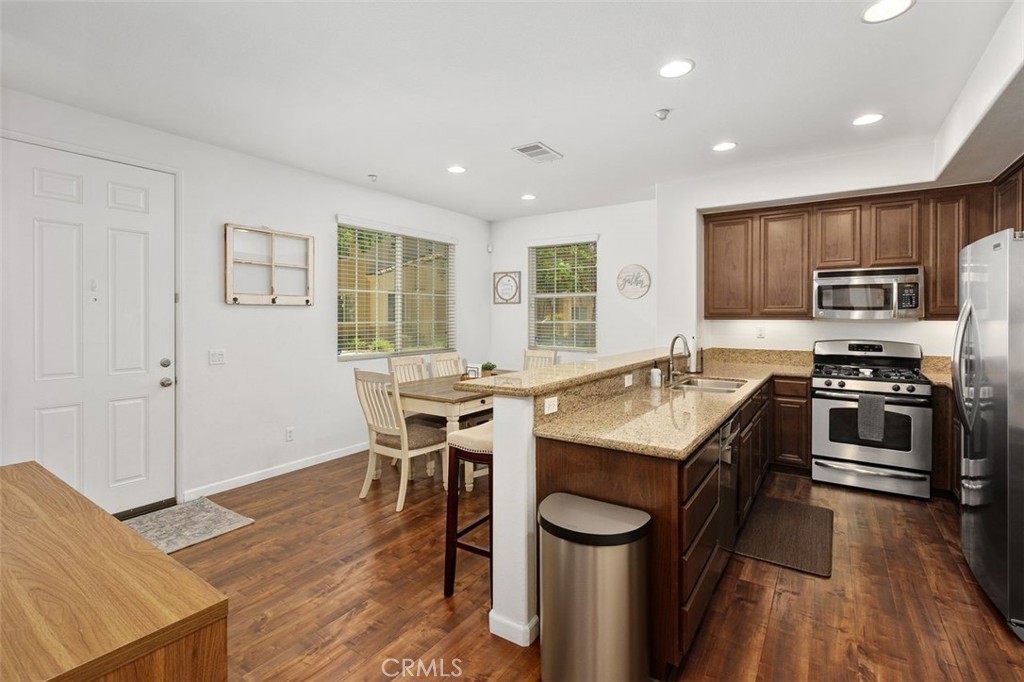 31167 Mountain Lilac Property Photo 4