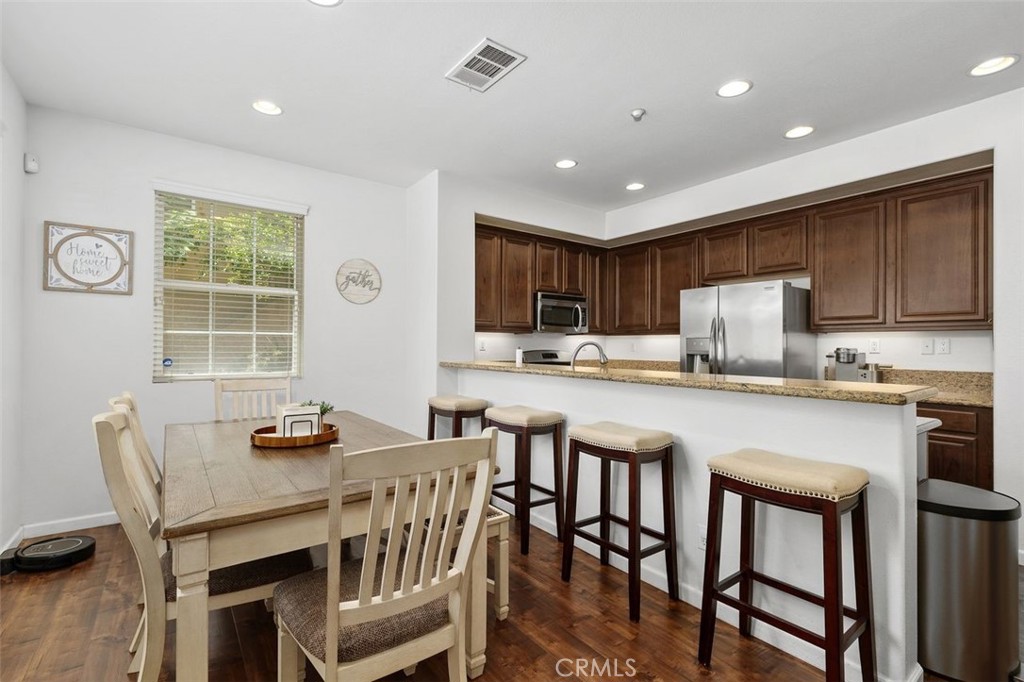 31167 Mountain Lilac Property Photo 5