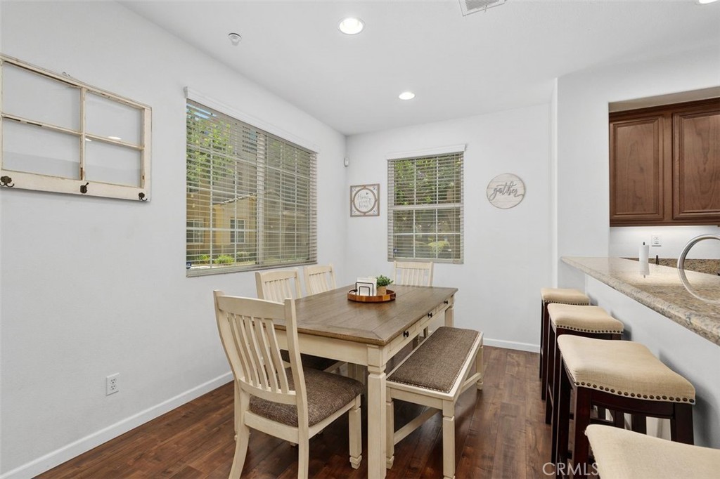 31167 Mountain Lilac Property Photo 6