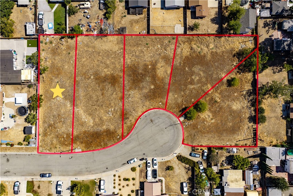 0 King Property Photo 2