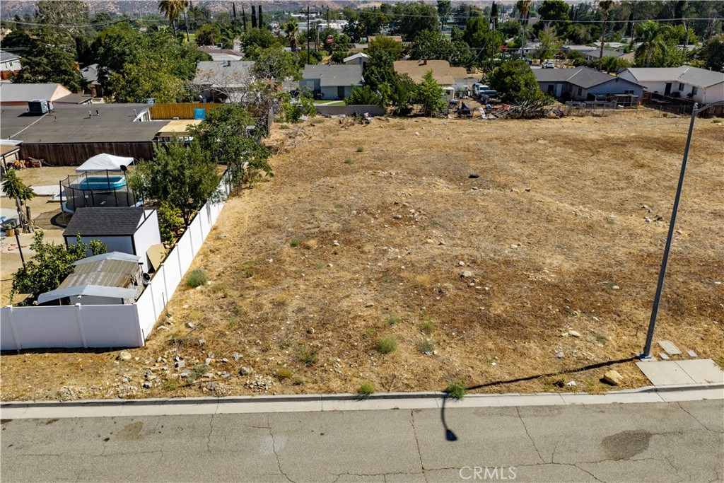 0 King Property Photo 17