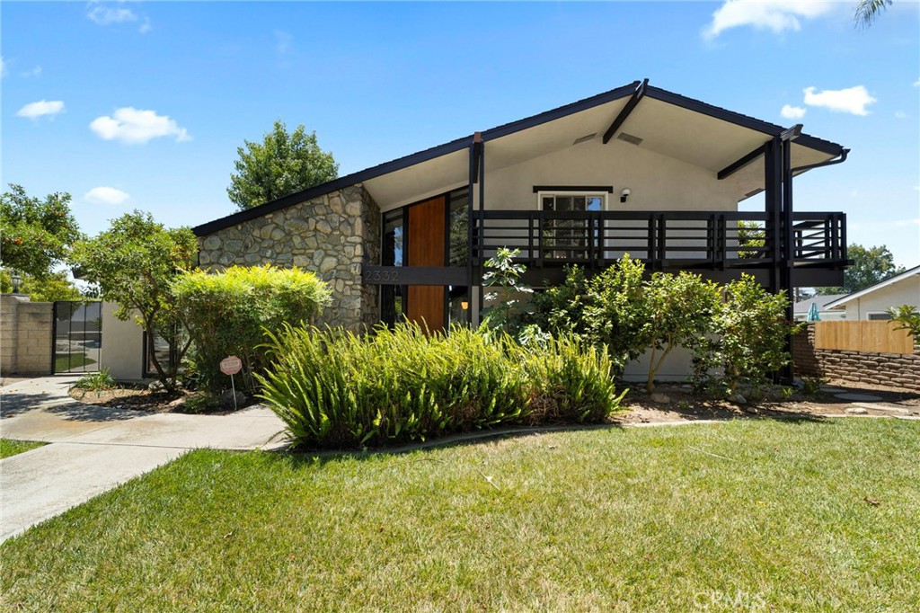 2332 8th Property Photo 1