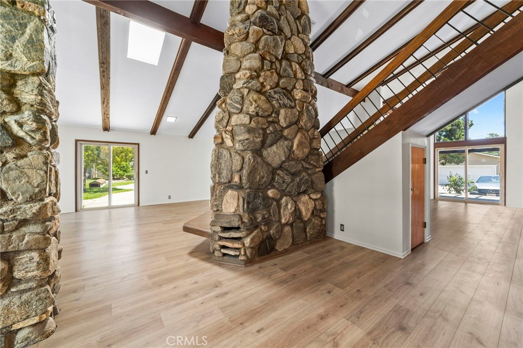 2332 8th Property Photo 6