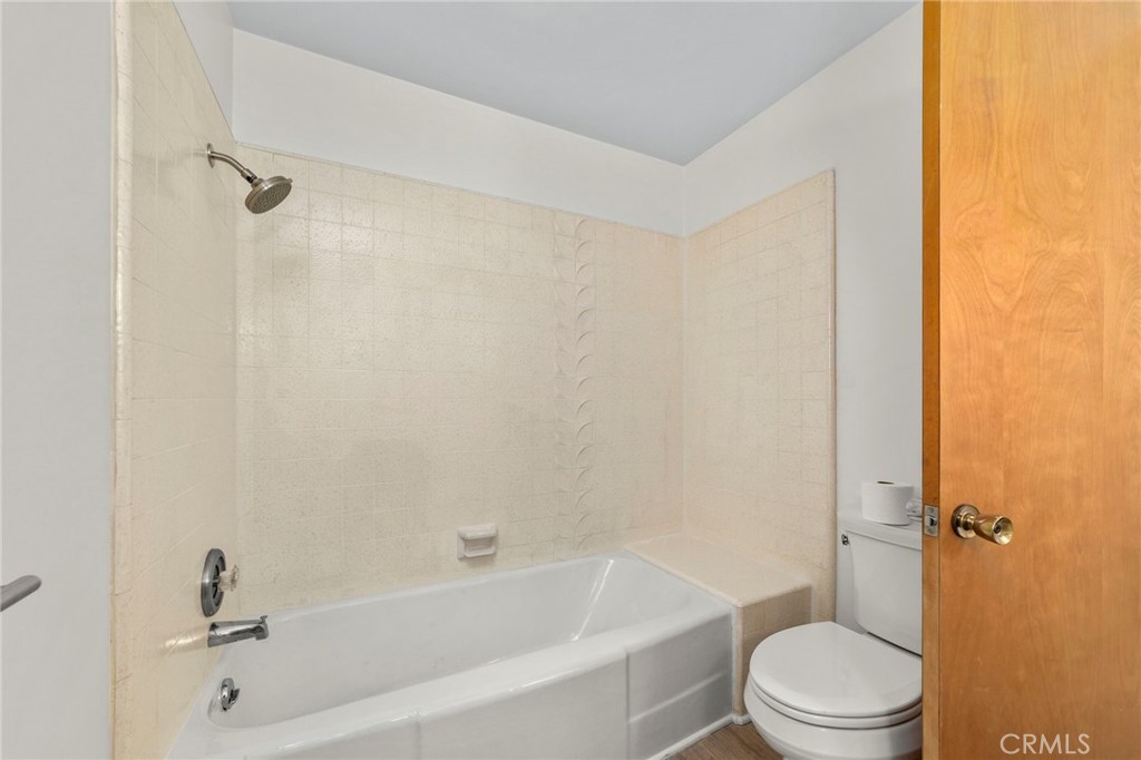 2332 8th Property Photo 20
