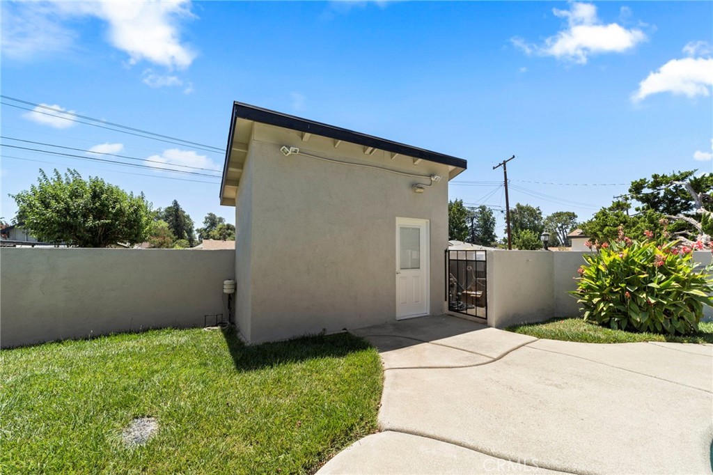 2332 8th Property Photo 42
