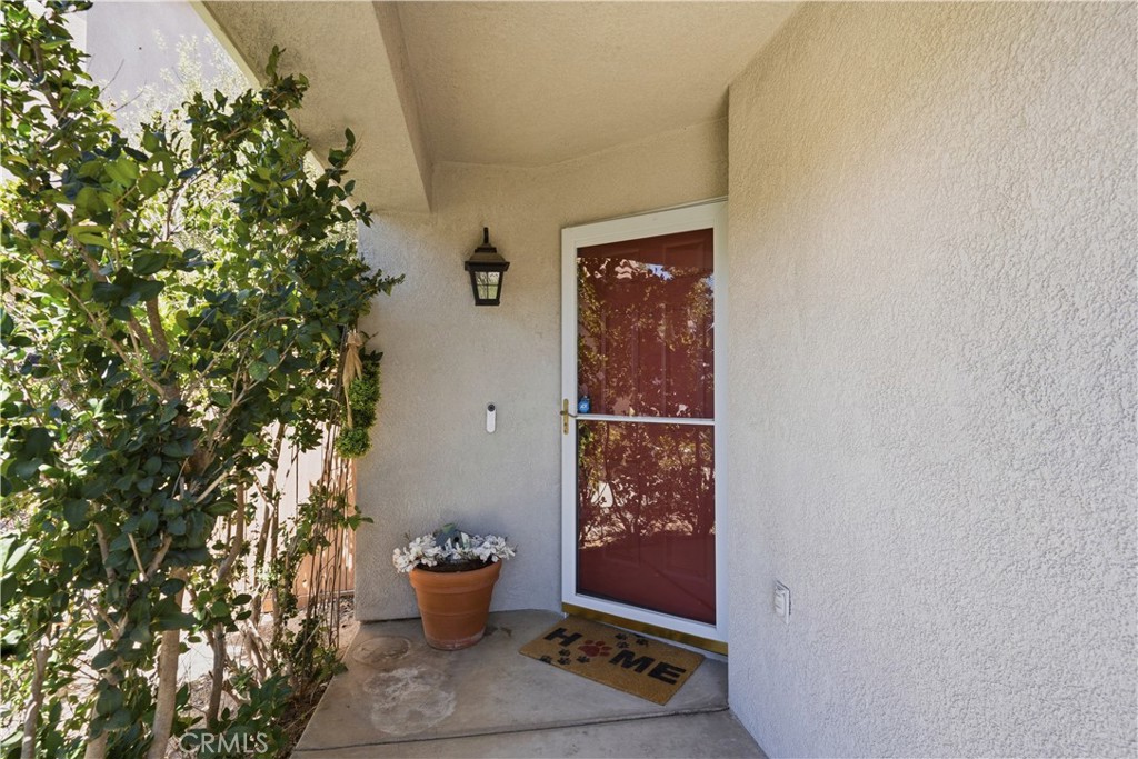 44607 Crestwood Circle Property Photo 5