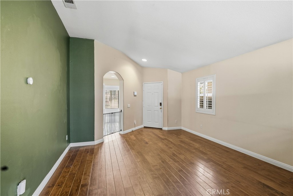 44607 Crestwood Circle Property Photo 7
