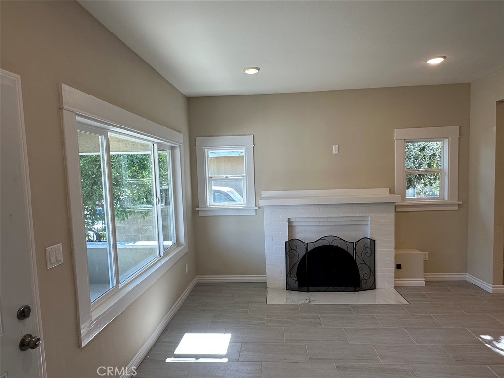 363 W Olive Street Property Photo 7