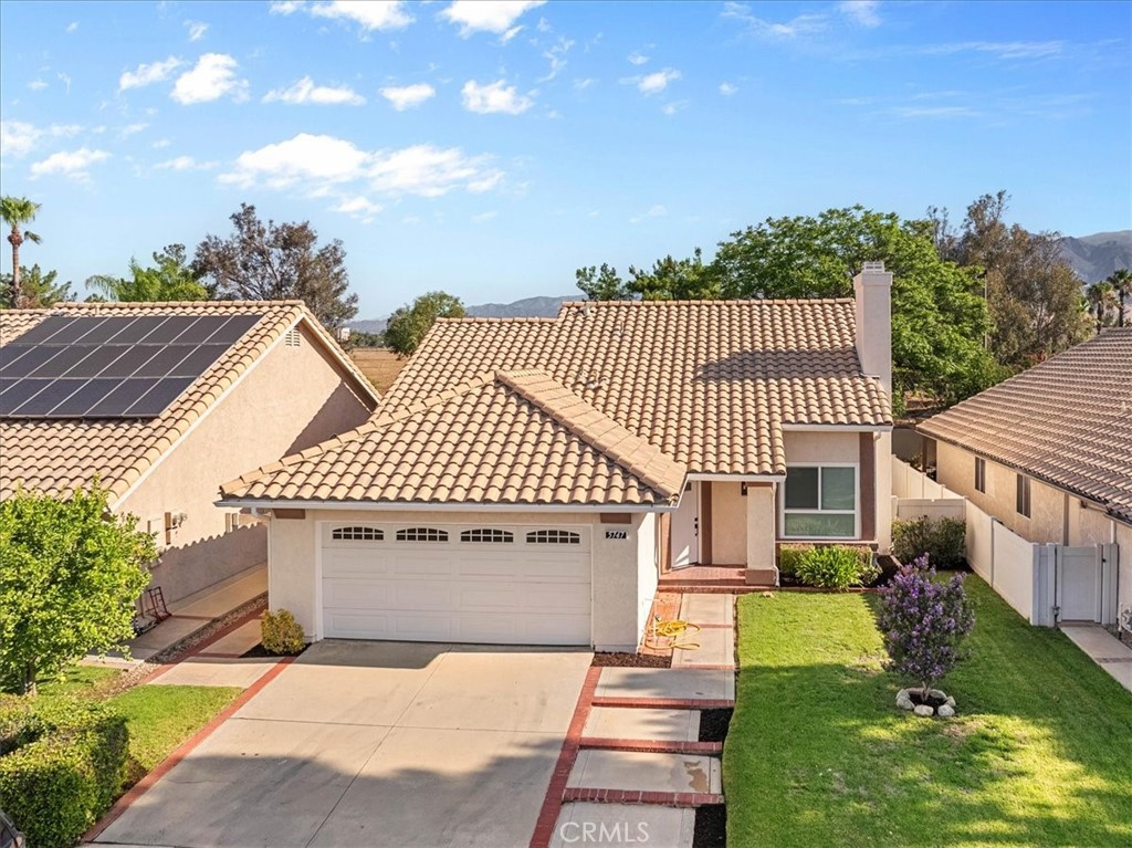 5747 Oakmont Property Photo 3