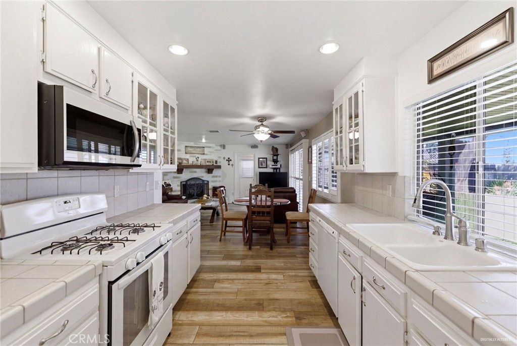 11246 Coolwater Drive Property Photo 12