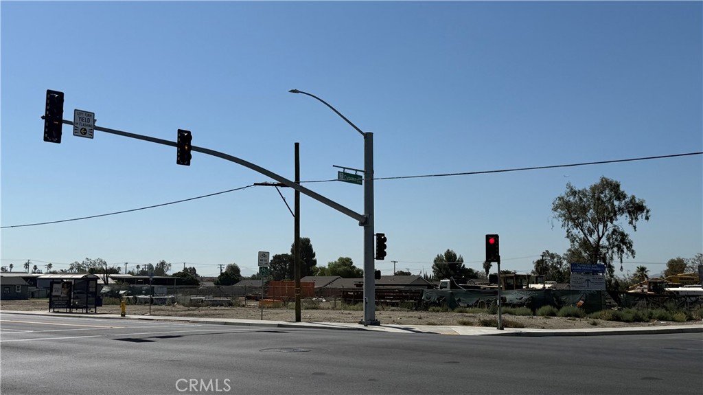 0 Arrow Property Photo 3