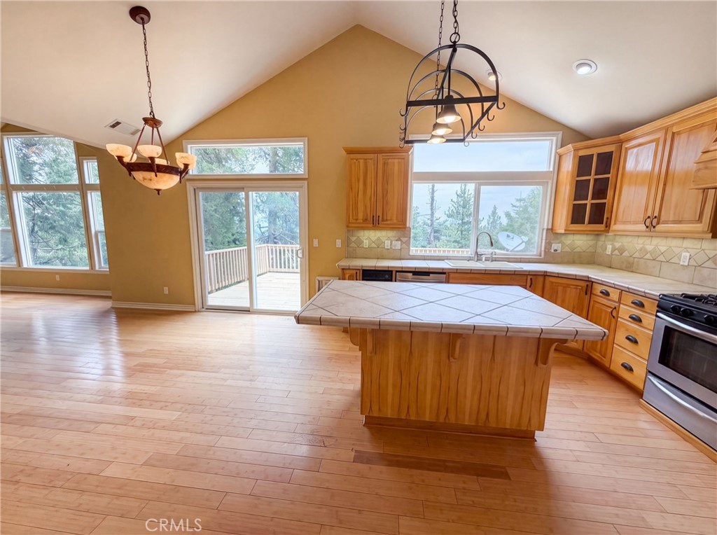 295 Fairway Property Photo 2