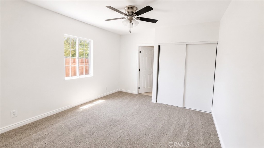 2211 S Sycamore Property Photo 5