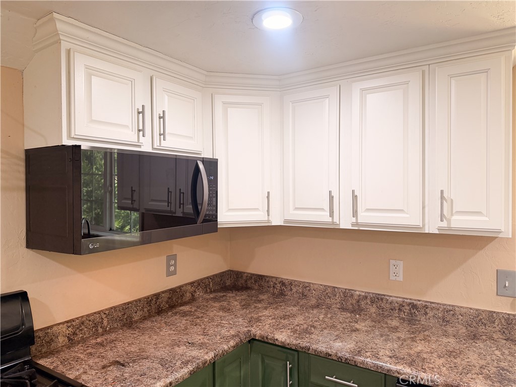 23655 Rocky Dell Property Photo 6