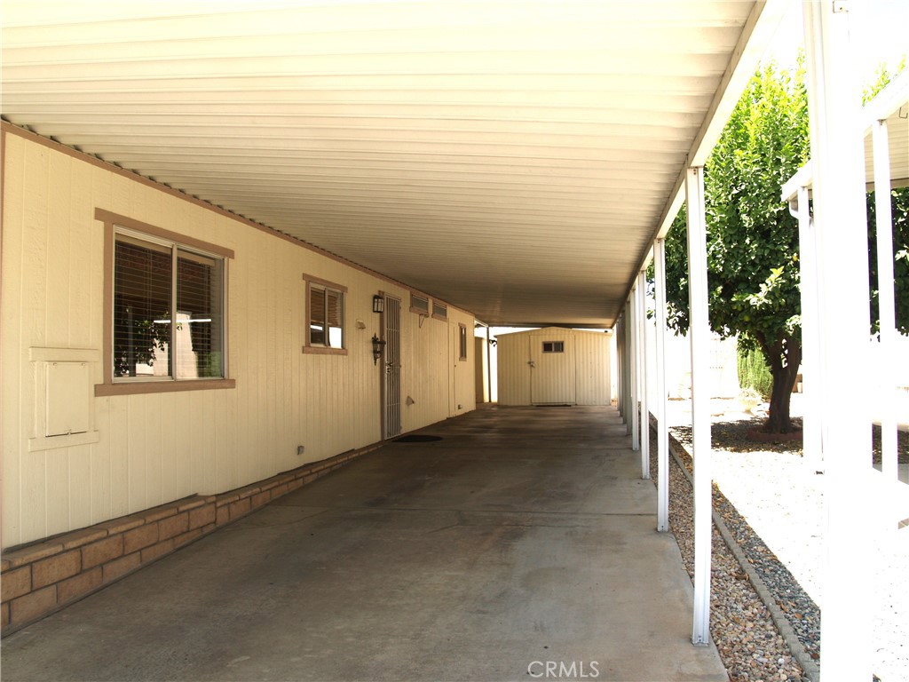 1010 Terrace 44 Property Photo 5
