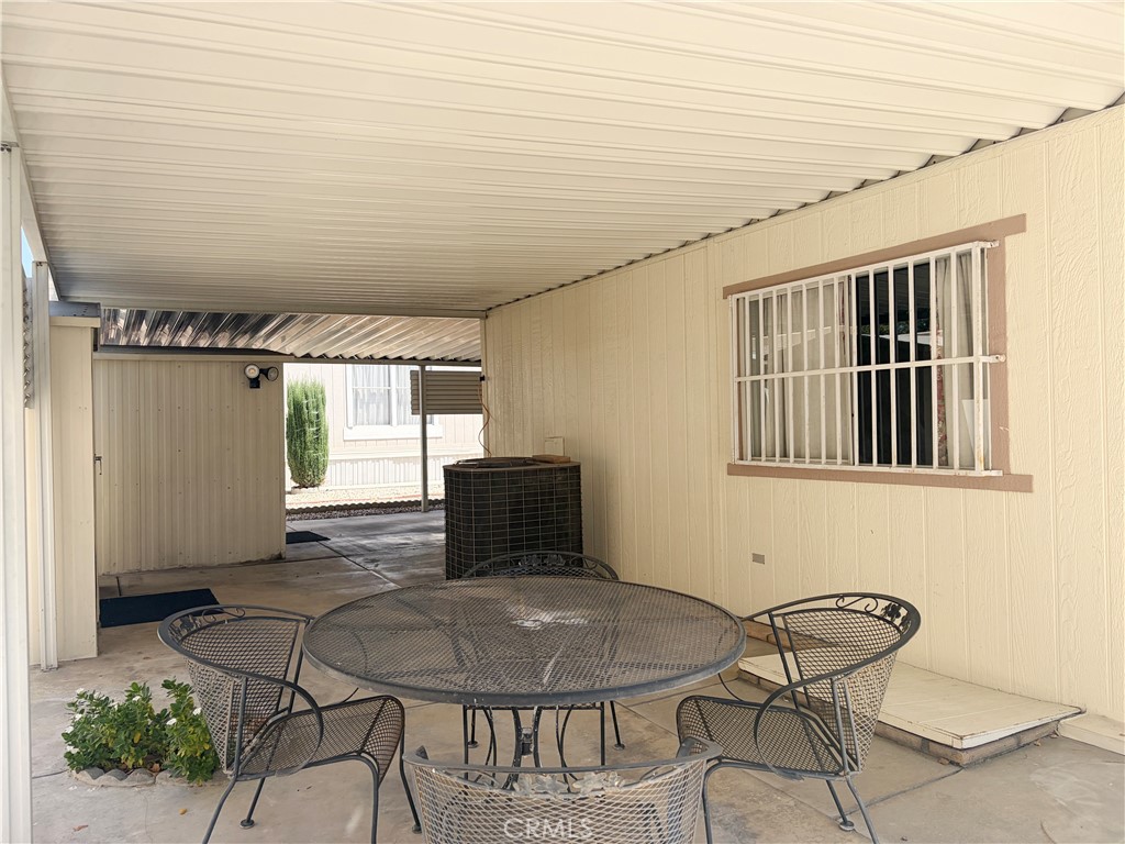 1010 Terrace 44 Property Photo 8