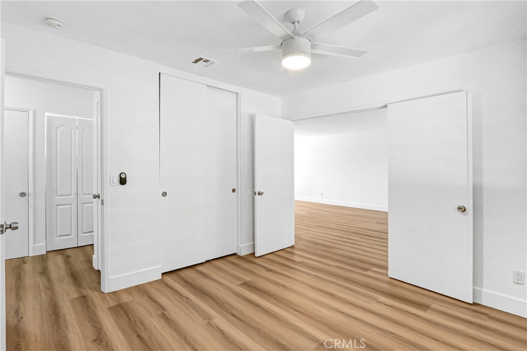 75220 Valencia Property Photo 12