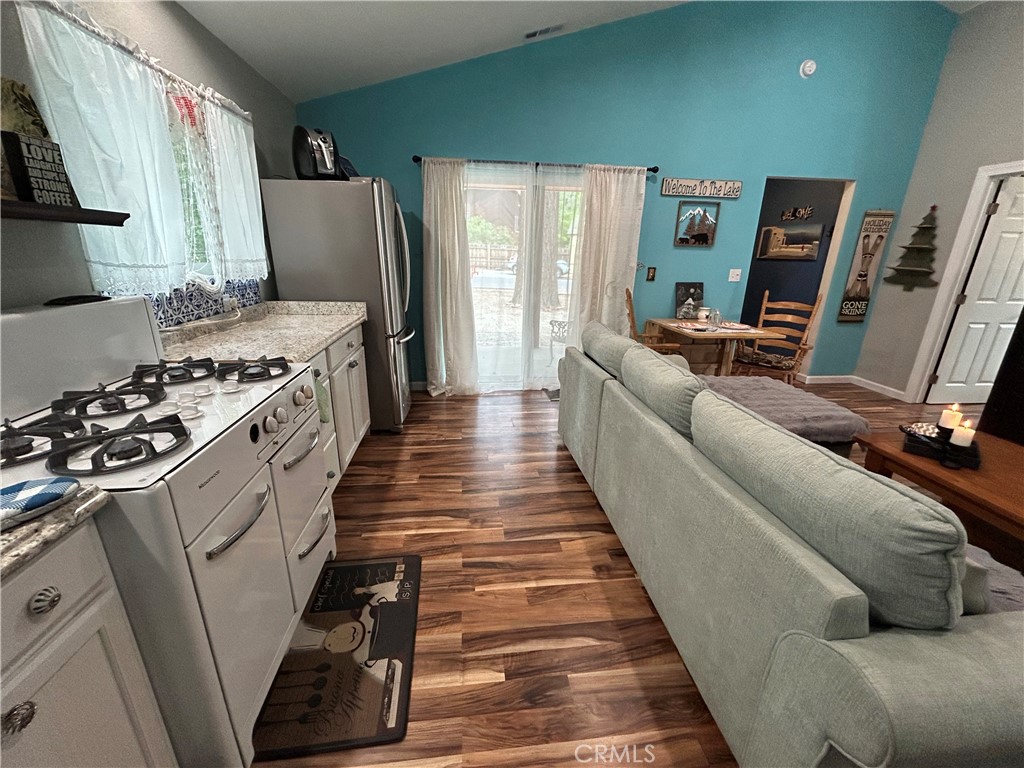 355 Georgia Street Property Photo 13