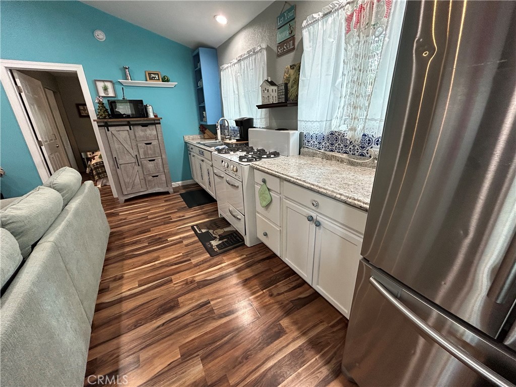 355 Georgia Street Property Photo 14