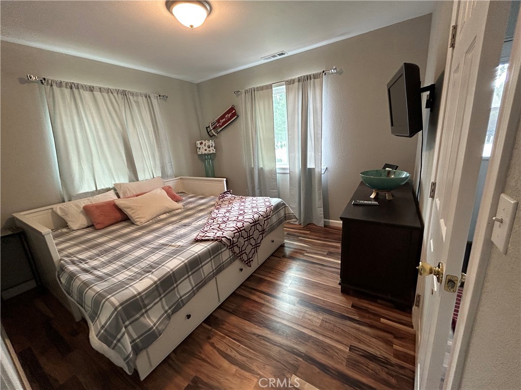 355 Georgia Street Property Photo 22