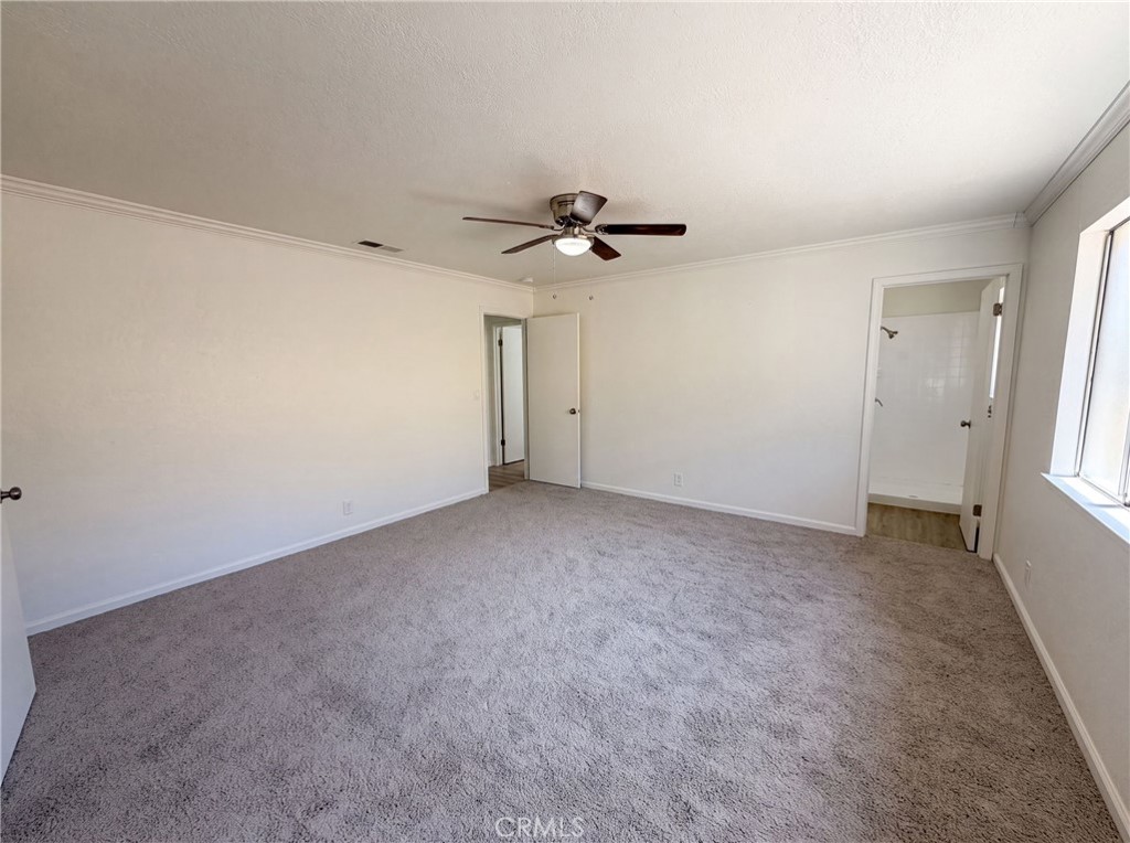6041 Thornicroft Property Photo 4
