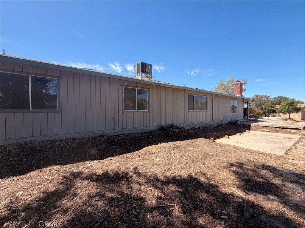 6041 Thornicroft Property Photo 5