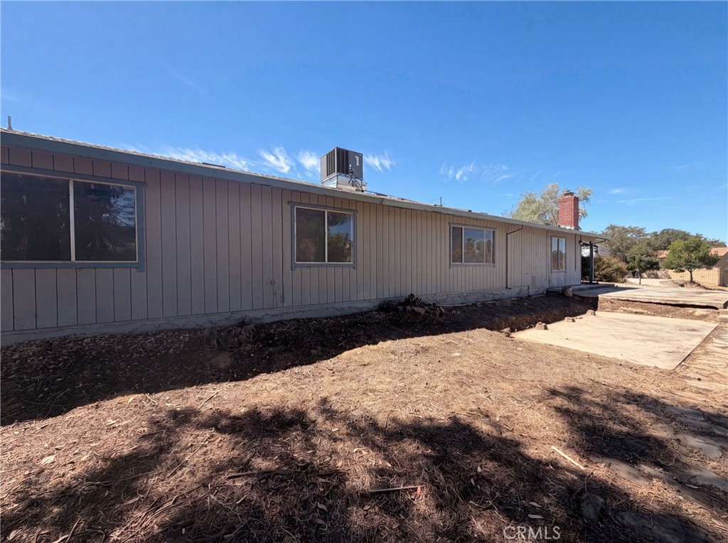 6041 Thornicroft Property Photo 5