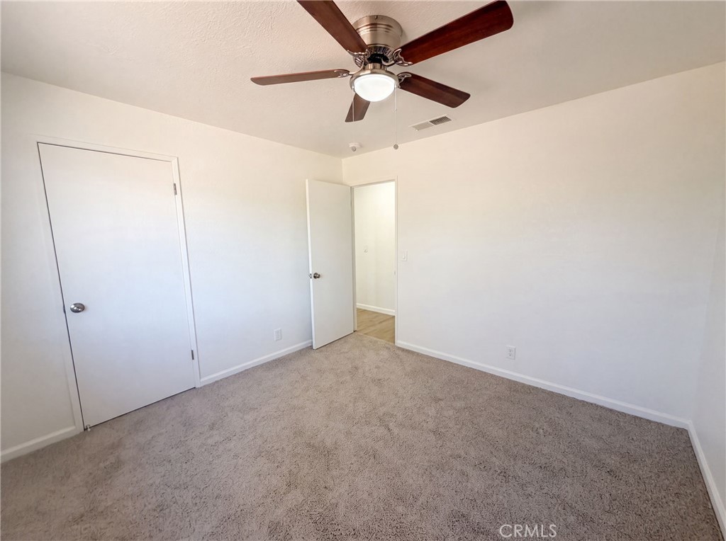 6041 Thornicroft Property Photo 13