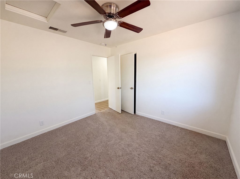 6041 Thornicroft Property Photo 15