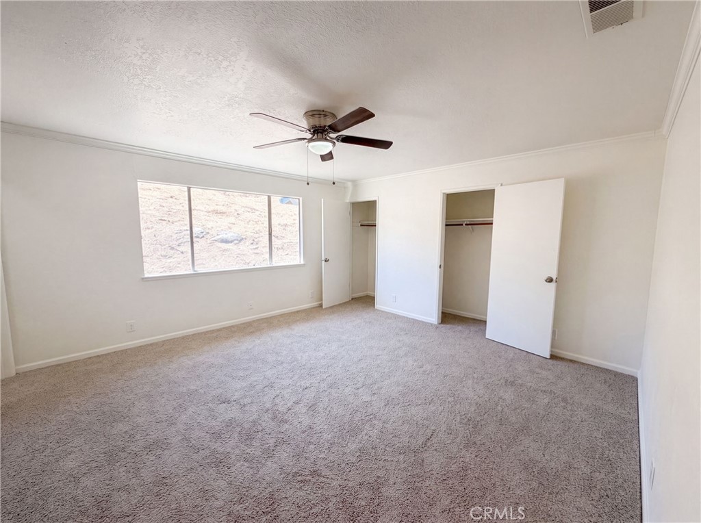 6041 Thornicroft Property Photo 16