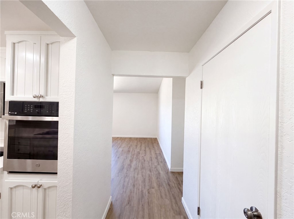 6041 Thornicroft Property Photo 20