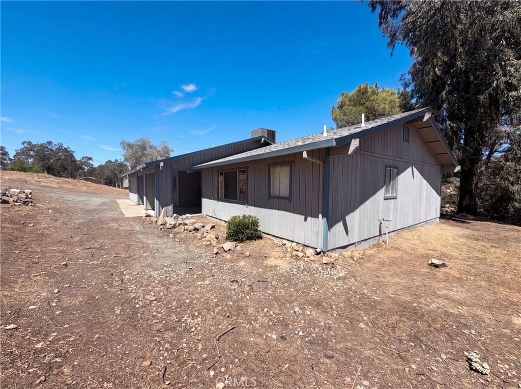 6041 Thornicroft Property Photo 25
