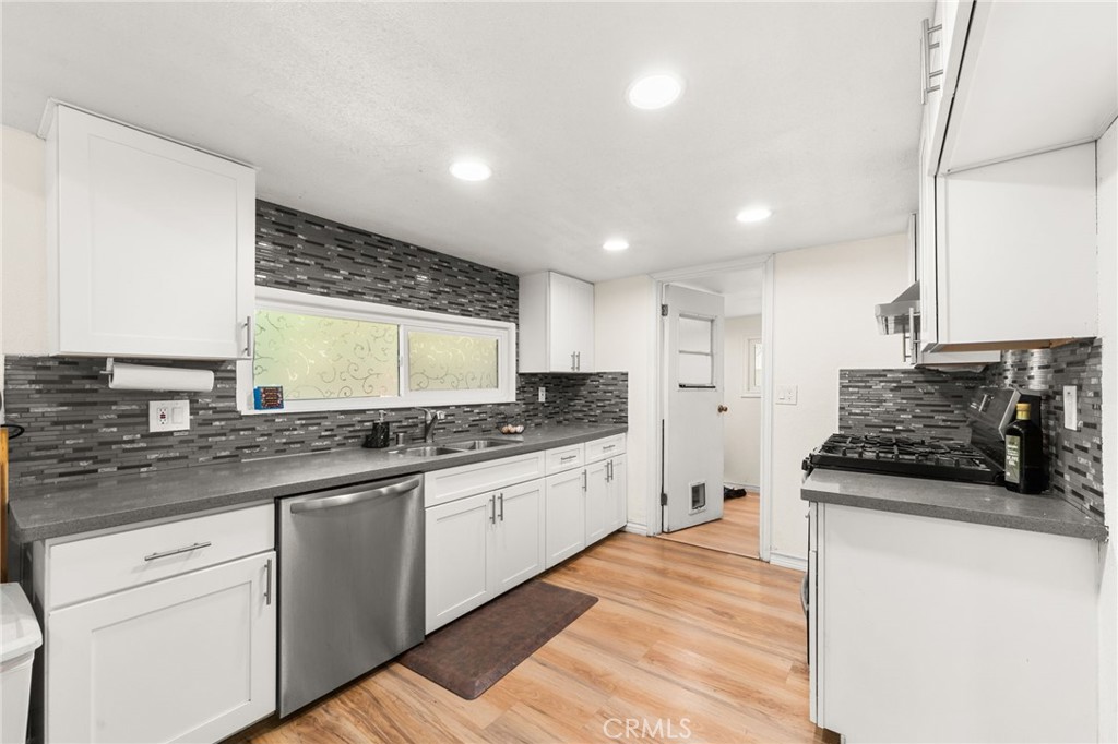 527 7th Property Photo 10