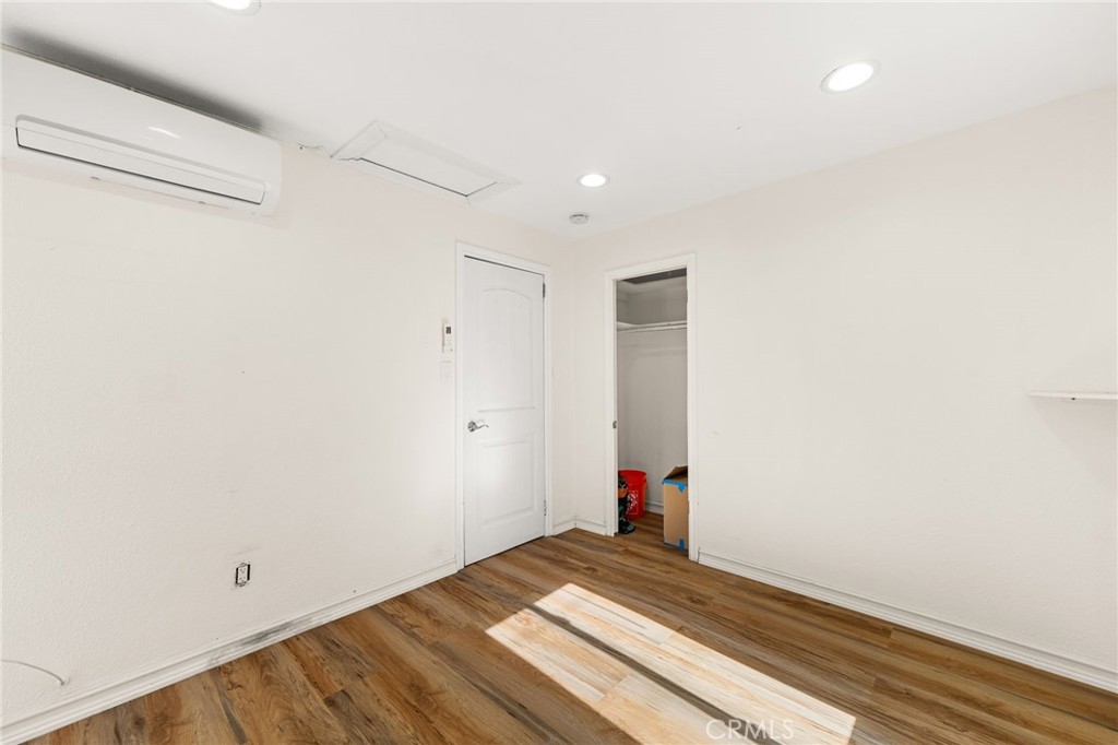 527 7th Property Photo 15