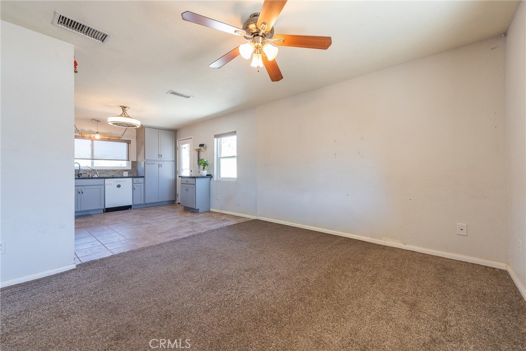 1175 Edgar Ave Property Photo 11