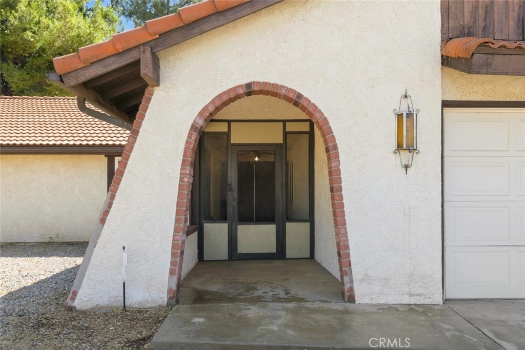 13689 Sarah Street Property Photo 3