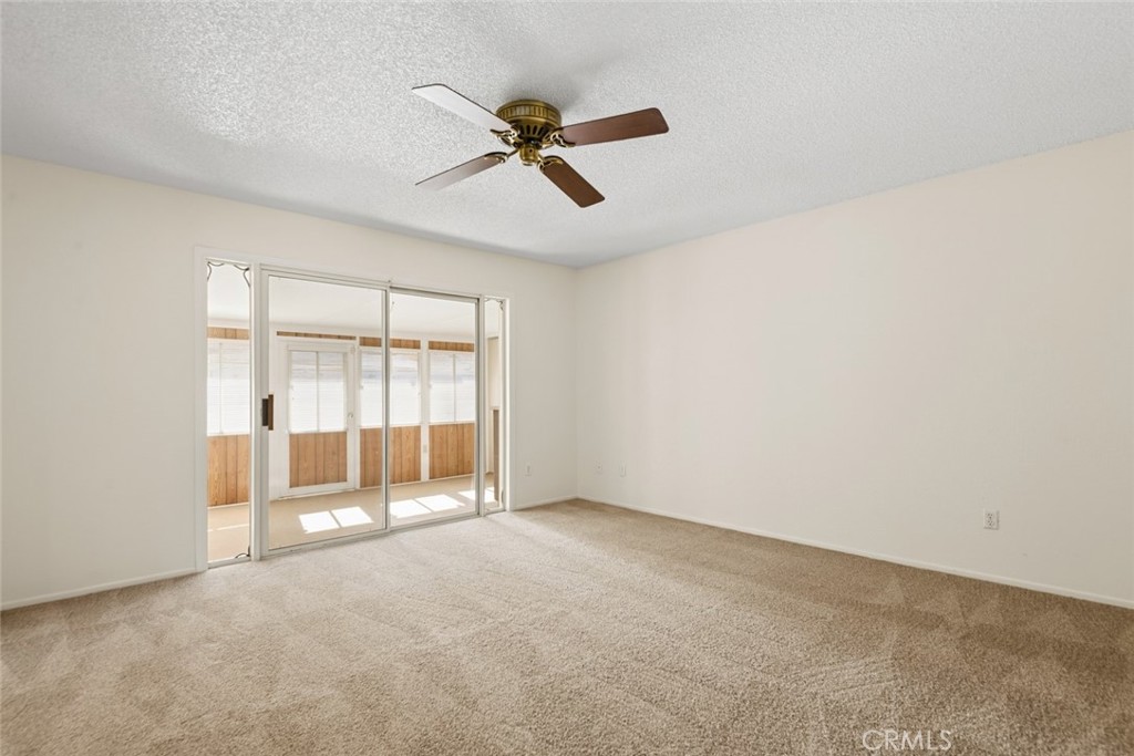 13689 Sarah Street Property Photo 15